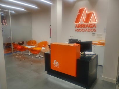 abogado Arriaga Asociados C.C. Carrefour Holea