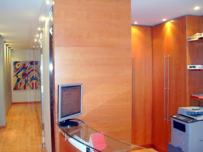 abogado RICARDO ESTEBAN PORRAS MARTA GIL GALINDO
