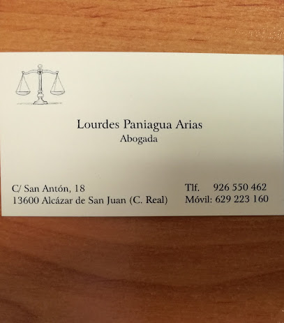 abogado Lourdes Paniagua Arias