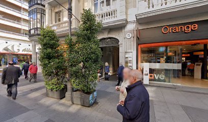 abogado Sanz Lomana & Puras Y Asociados S.L.P.